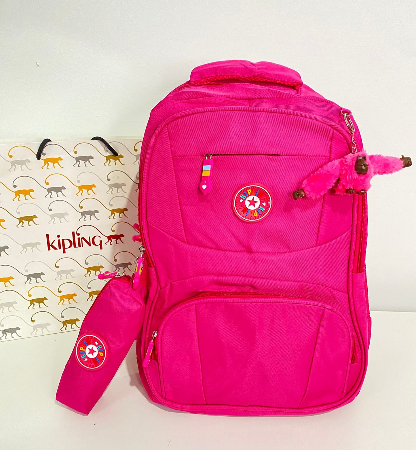 Mochila Kipling com estojo