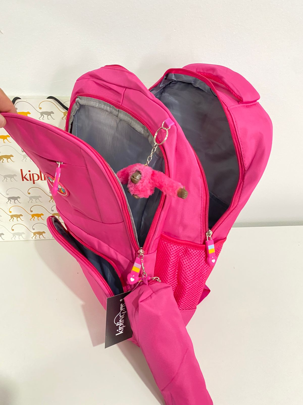 Mochila Kipling com estojo