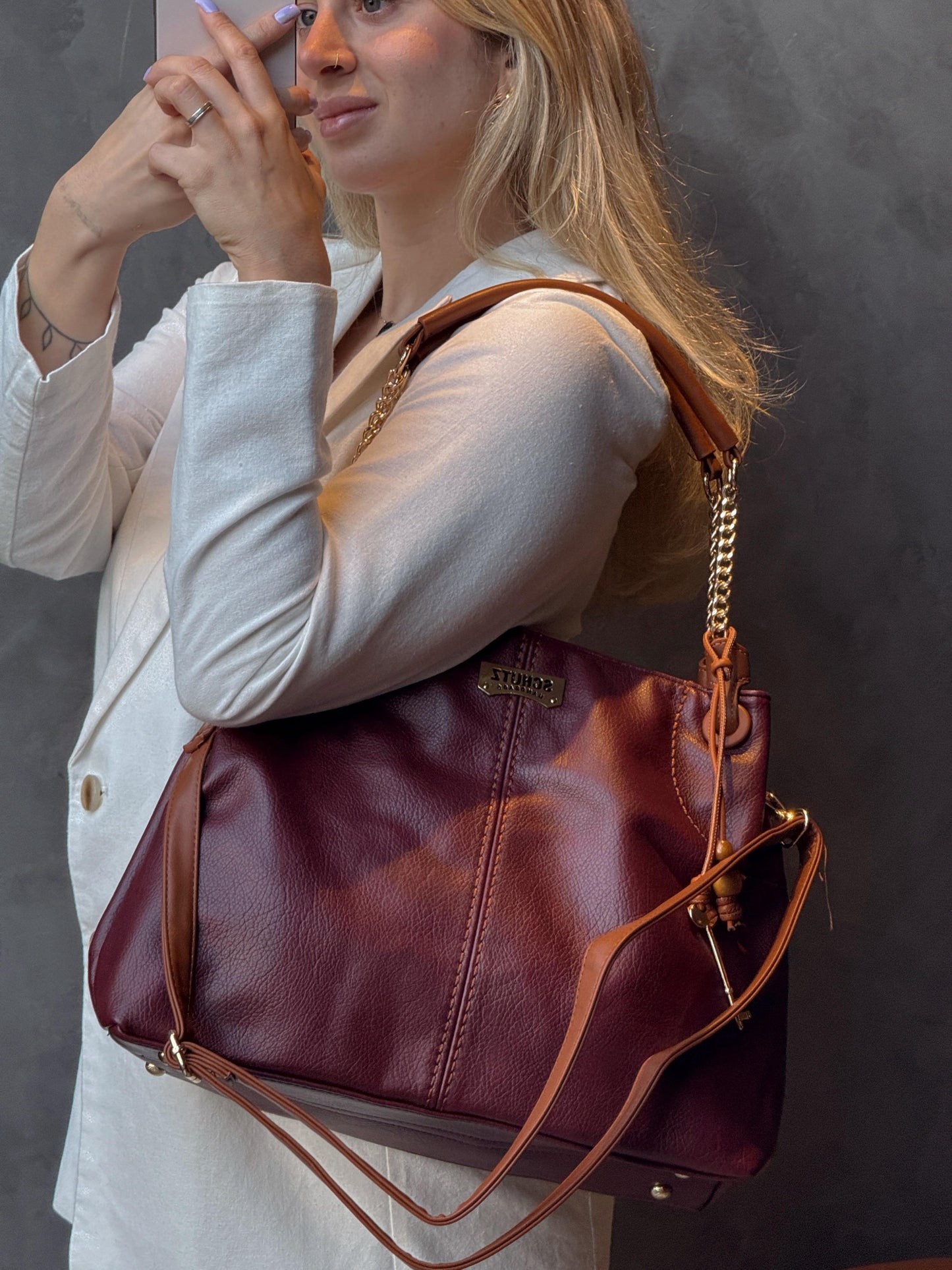 Bolsa Schutz linha importada