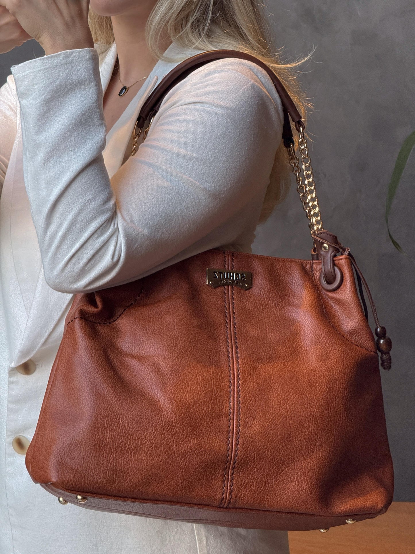 Bolsa Schutz linha importada