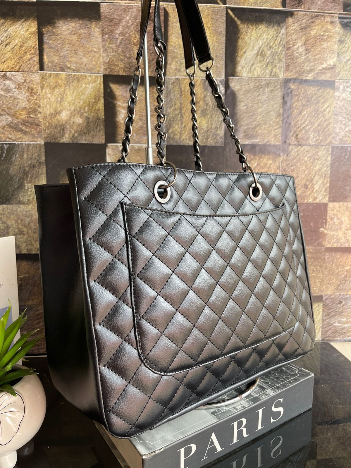 Bolsa Chanel Shoper corrente metal grafite