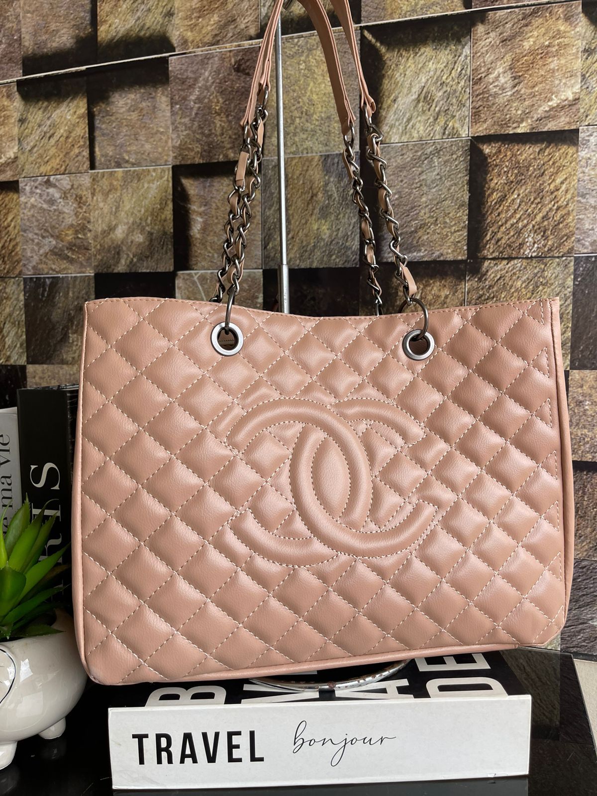 Bolsa Chanel Shoper corrente metal grafite