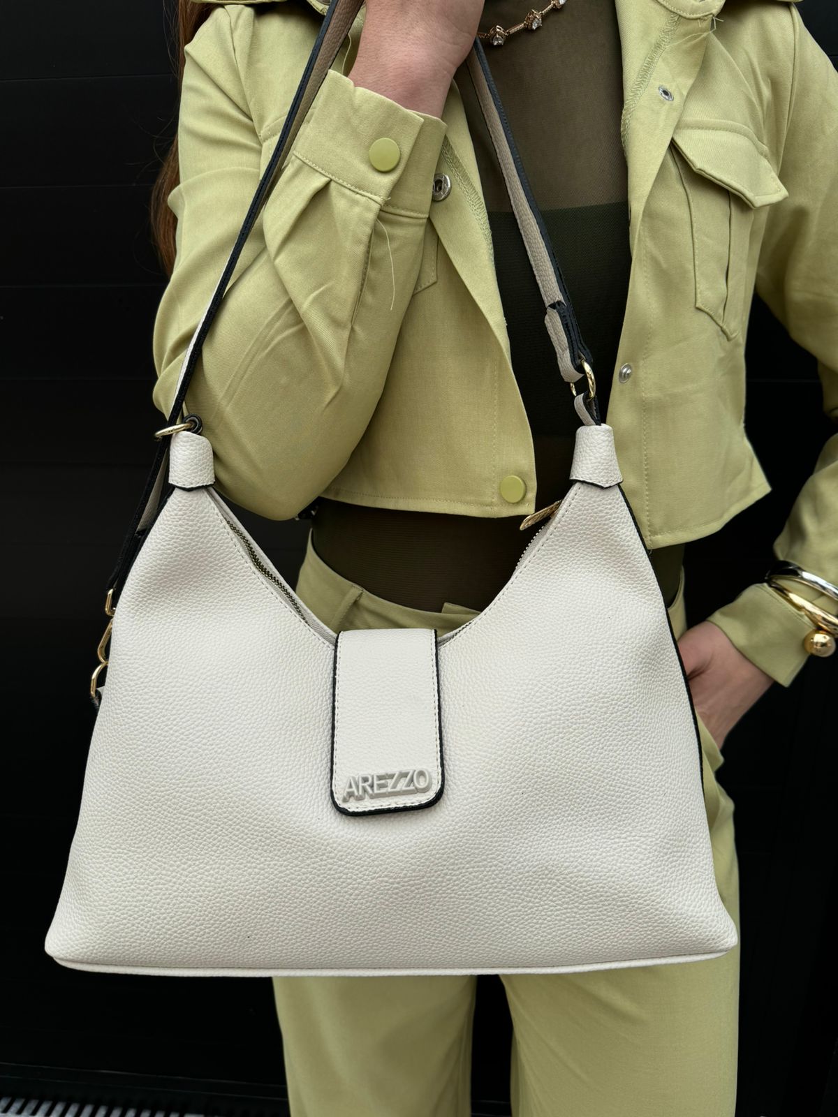 Bolsa Arezzo forrada