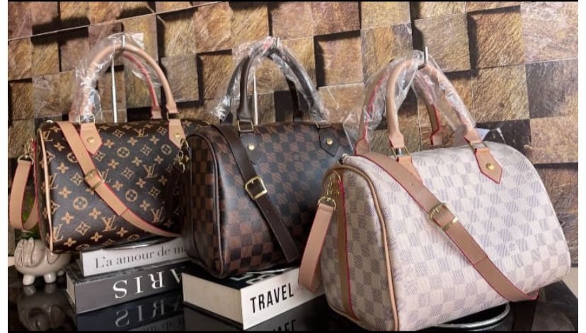 Bolsa Louis Vuitton Baú Speedy