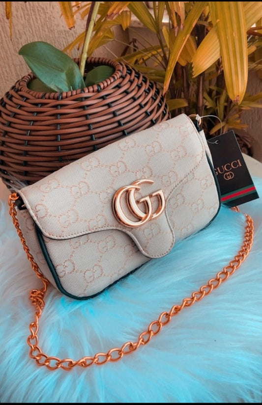 Bolsa Gucci Baby Tecido dourada