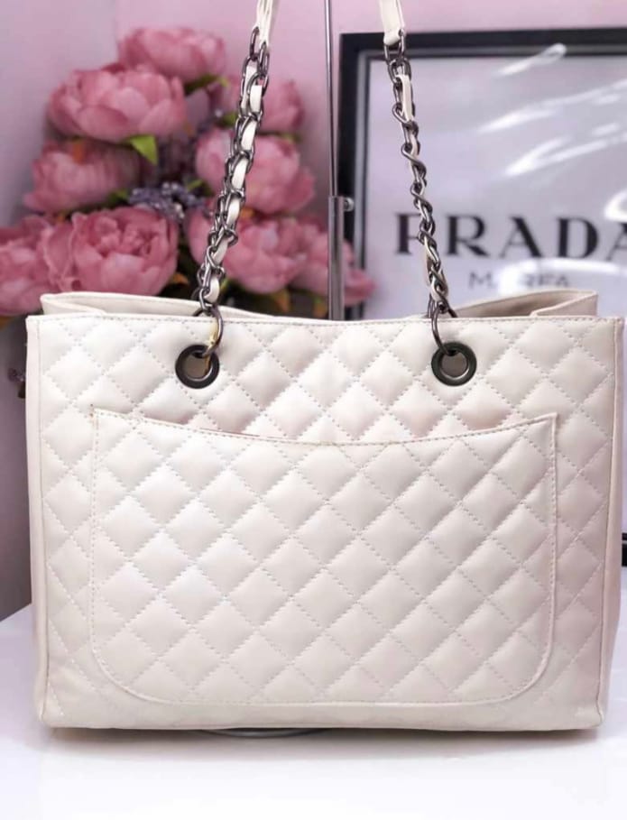 Bolsa Chanel Shoper corrente metal grafite