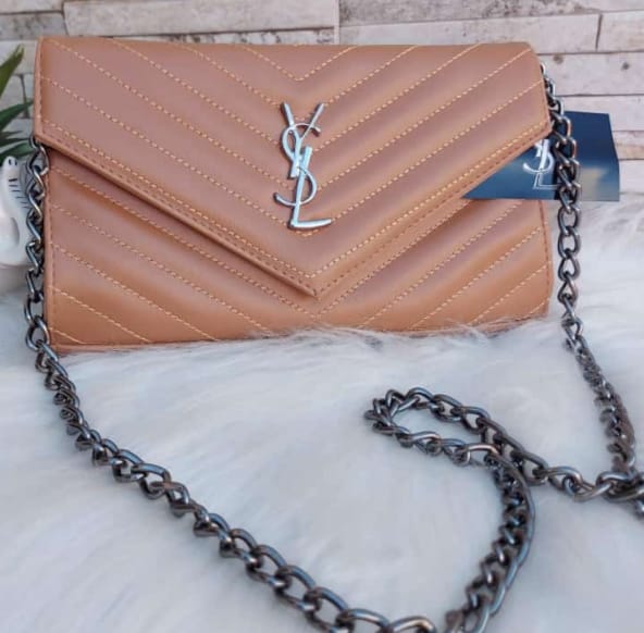 Bolsa Saint Laurent Clouth Corrente metal grafite