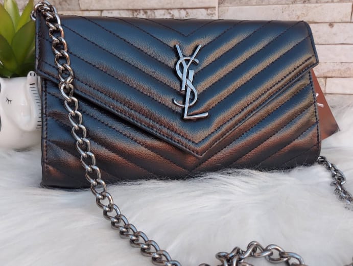 Bolsa Saint Laurent Clouth Corrente metal grafite