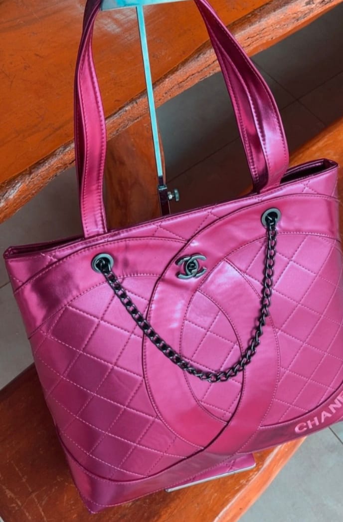 Bolsa Chanel Tote Metalizada