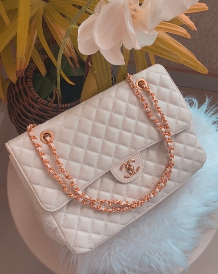Bolsa Chanel Max corrente dourada