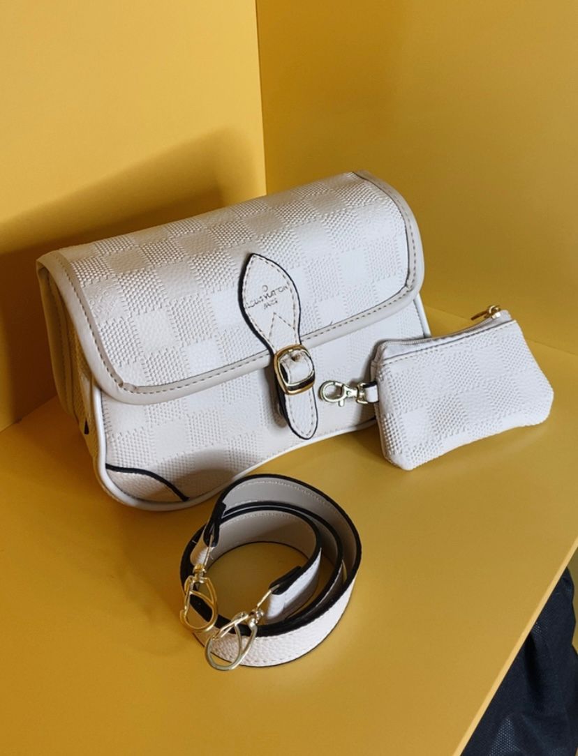 Bolsa Louis Vuitton pequena