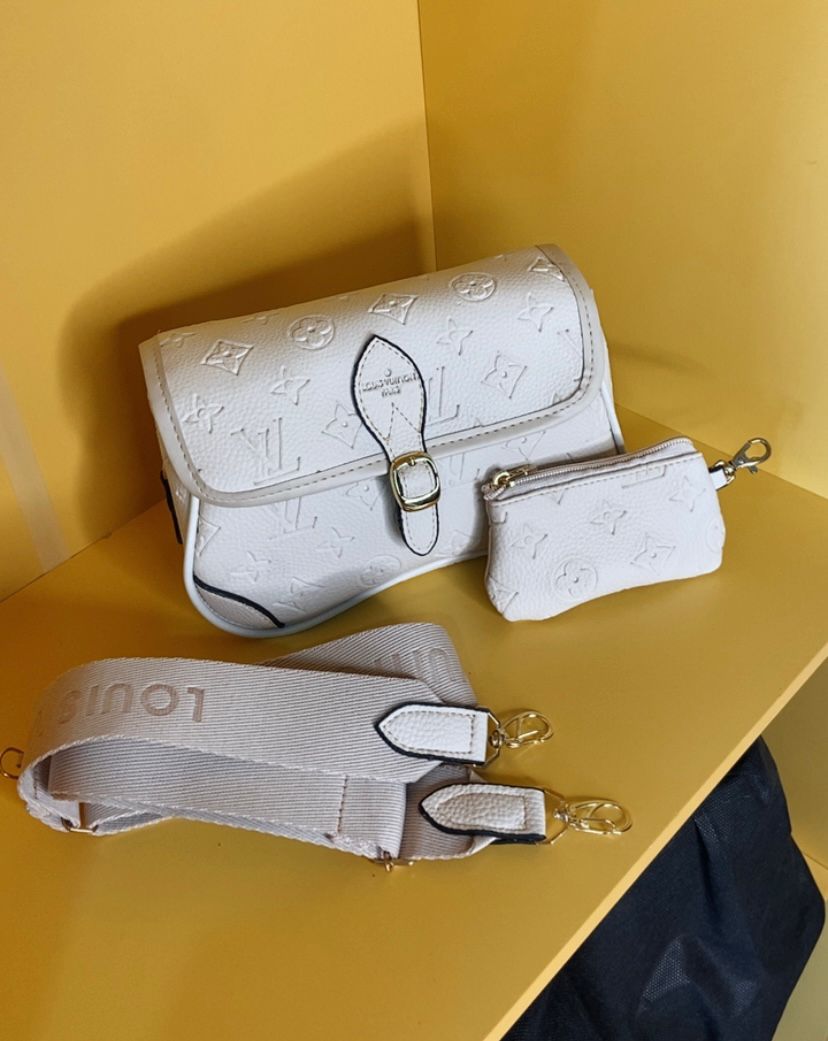 Bolsa Louis Vuitton pequena