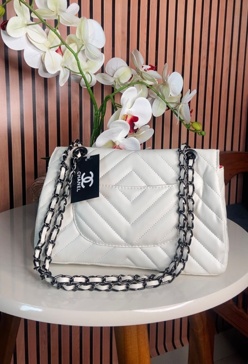 Chanel Chevron M com Grafite