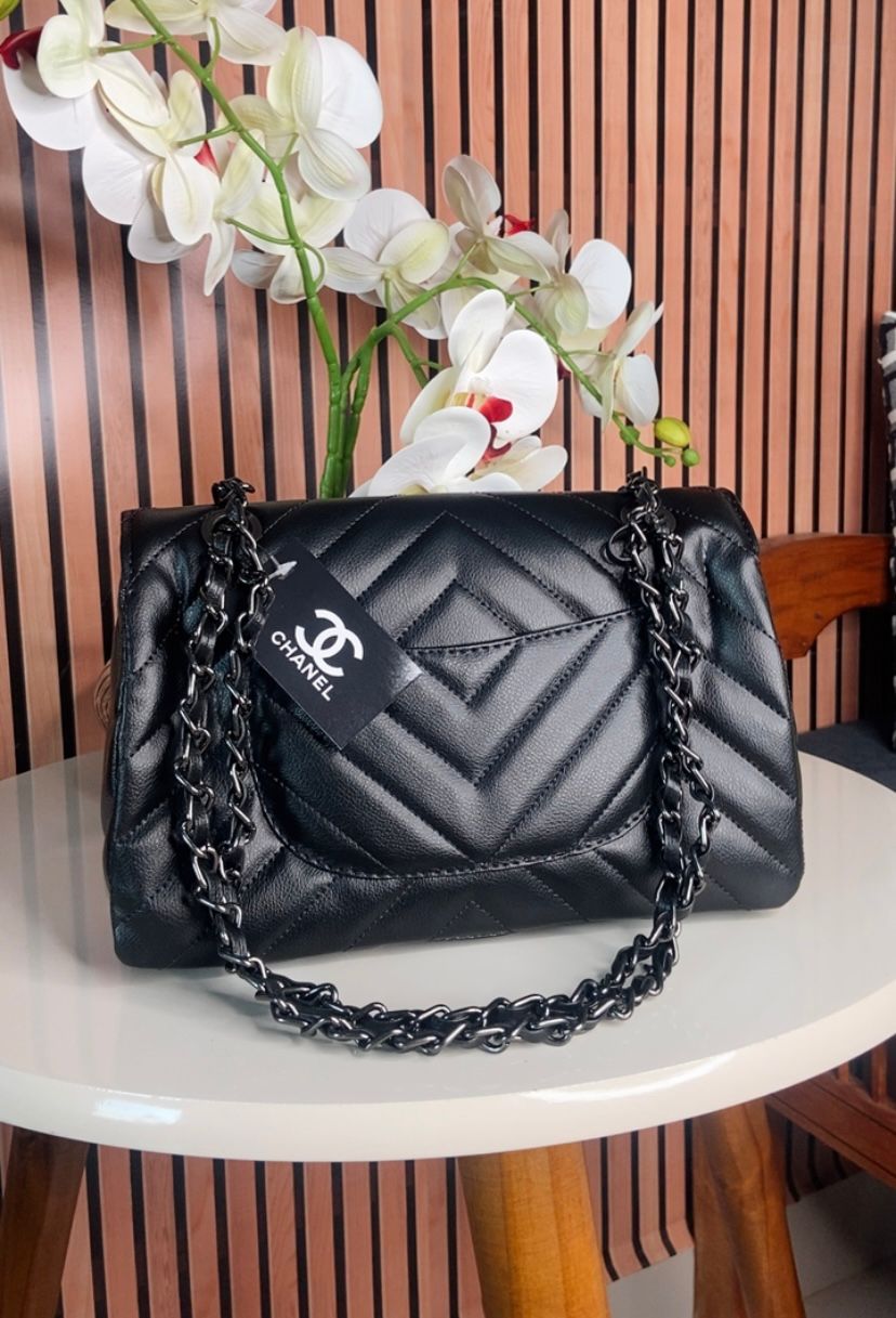 Chanel Chevron M com Grafite