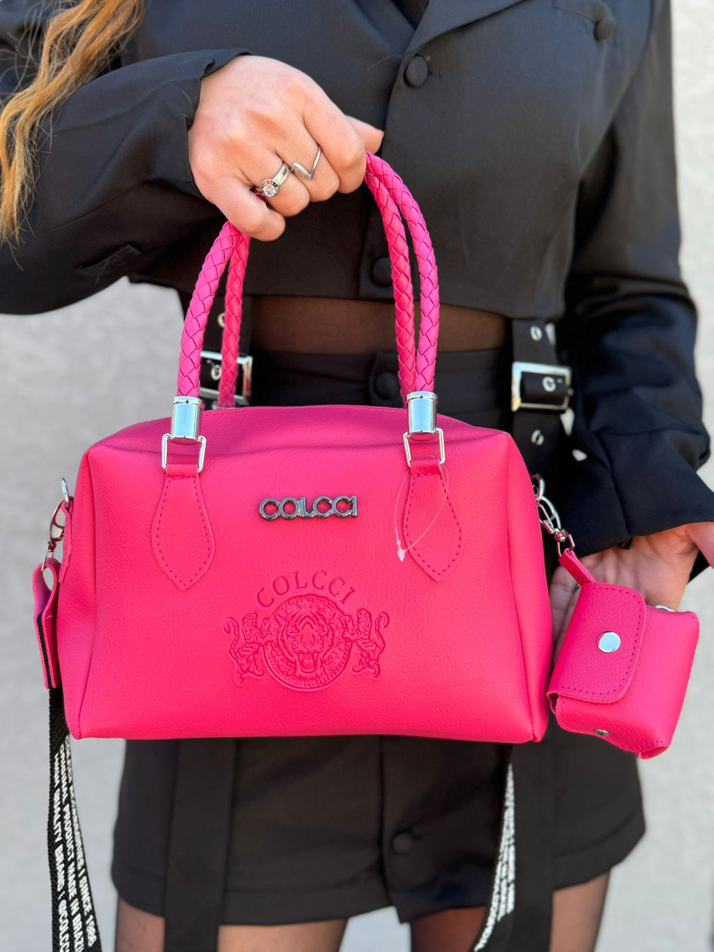 Bolsa Colcci com porta niquel