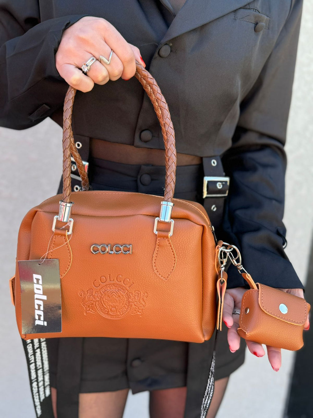 Bolsa Colcci com porta niquel