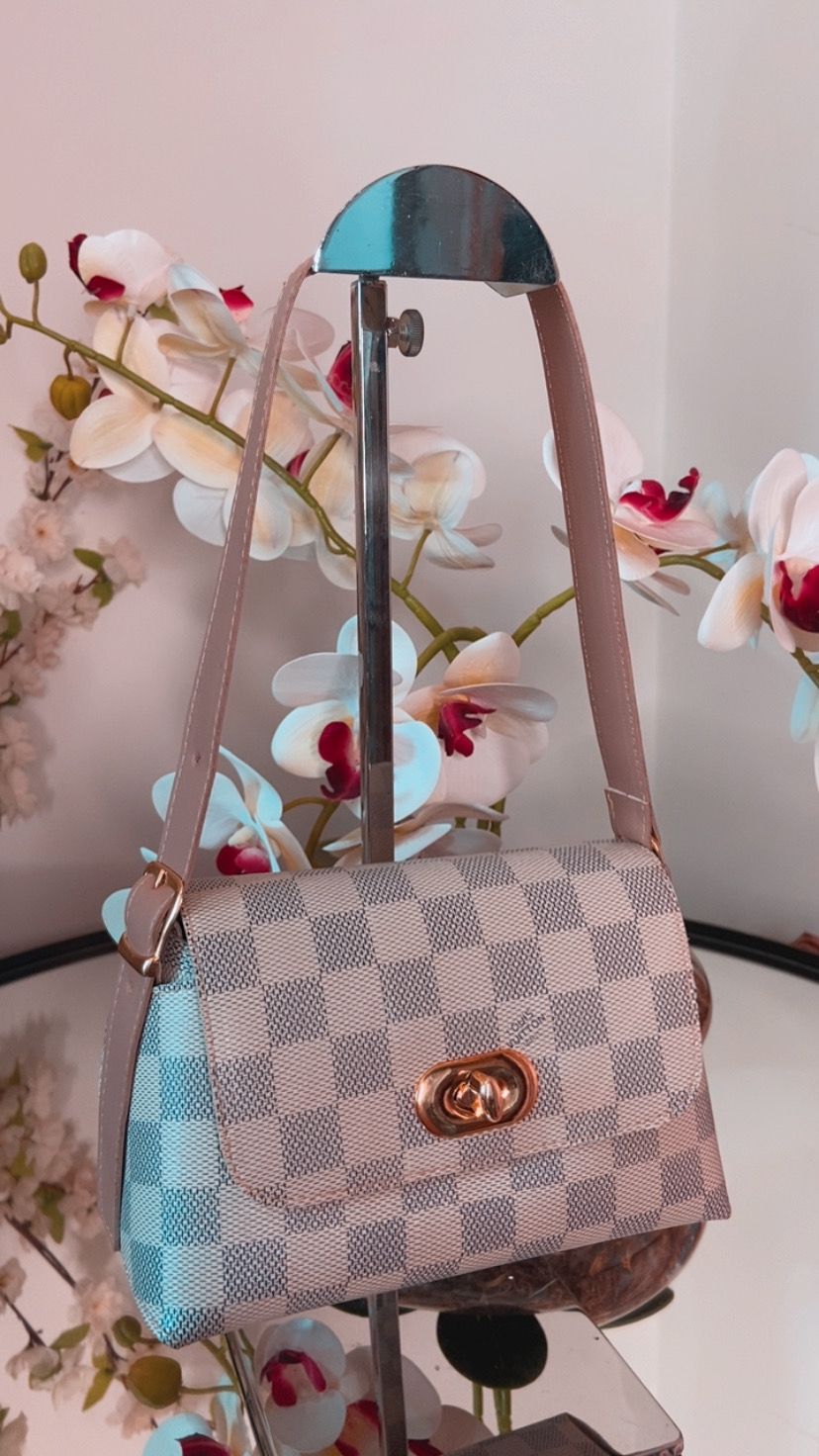 Bolsa pequena Louis Vuitton