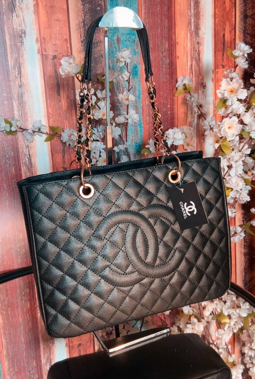Bolsa Chanel Shoper corrente metal dourado