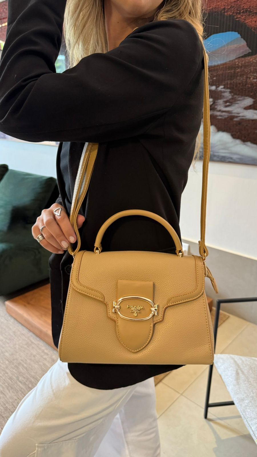 Bolsa Prada acabamento importado