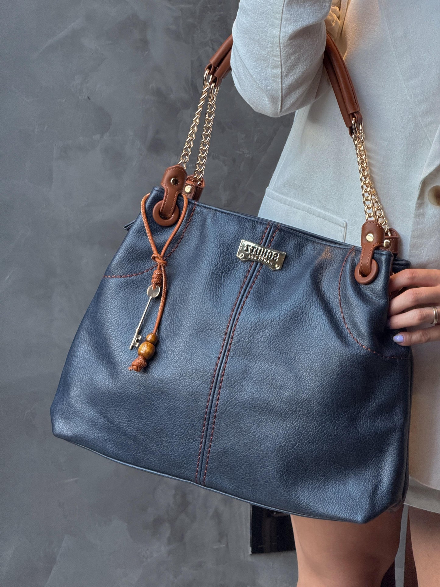 Bolsa Schutz linha importada