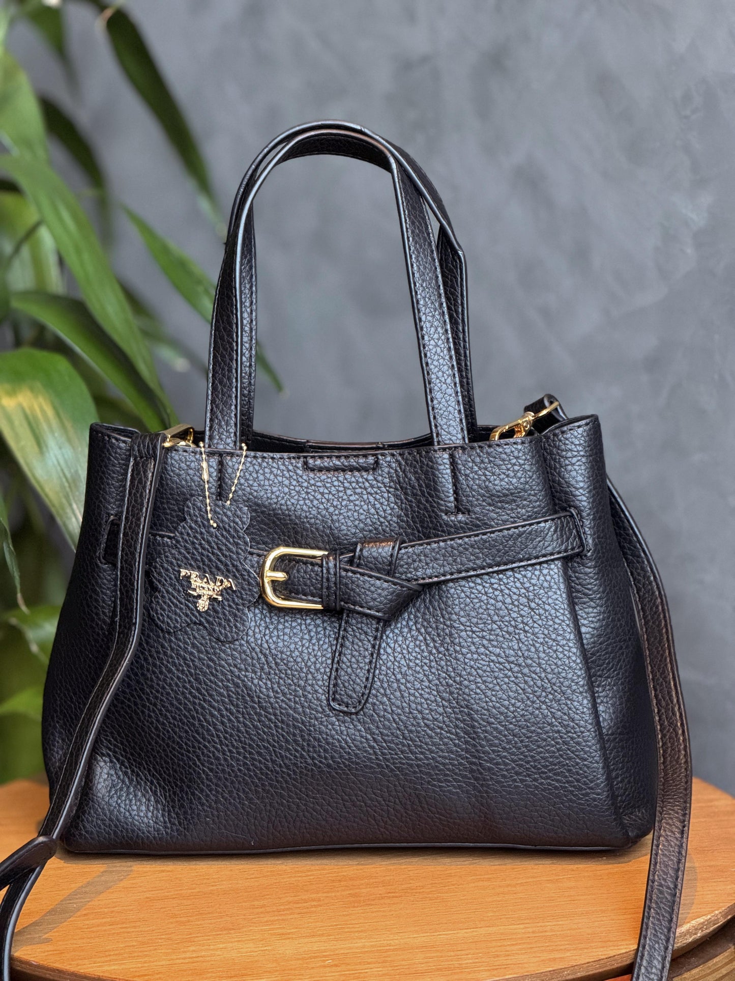 Bolsa Prada linha importada