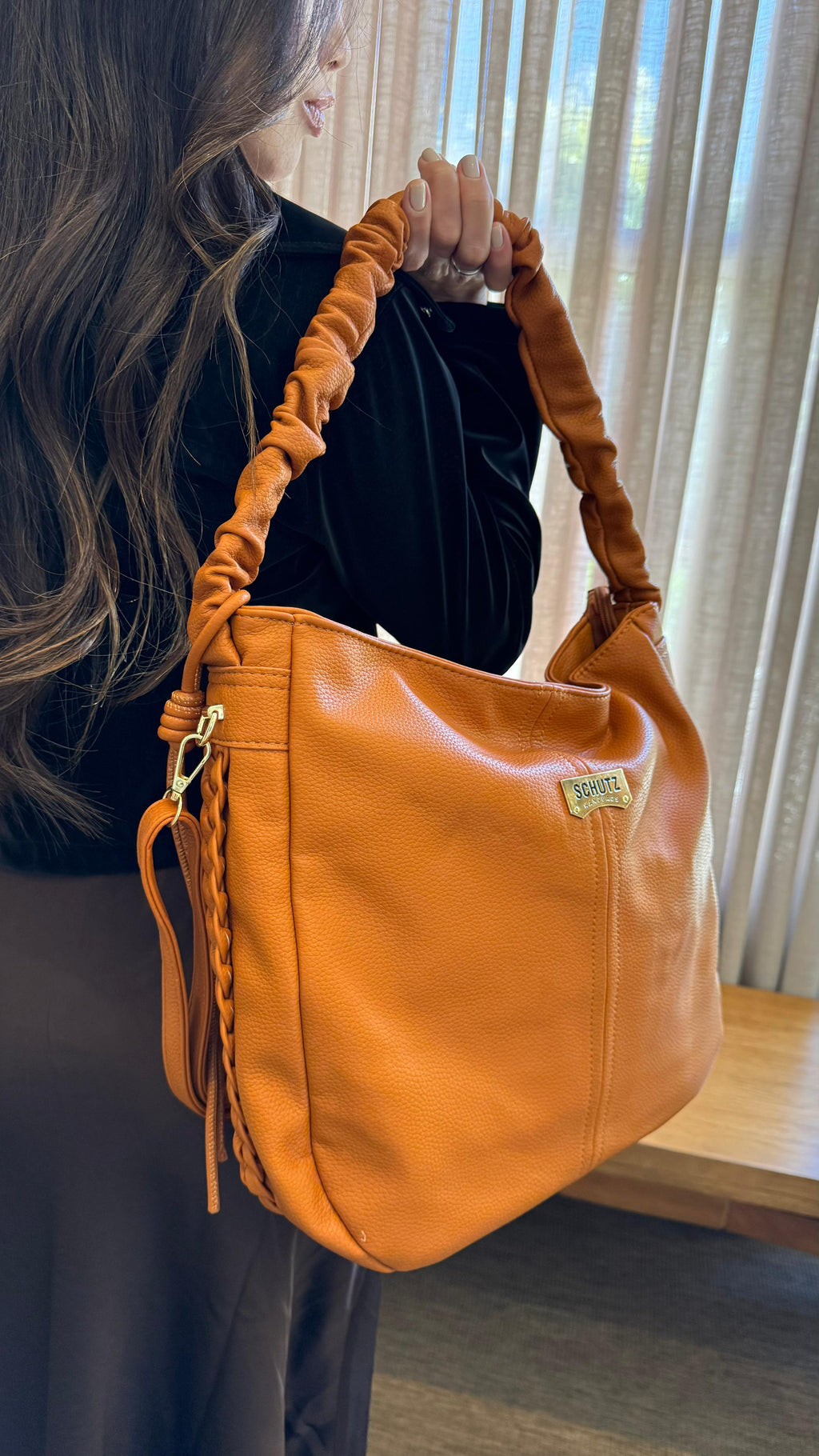 Bolsa Schutz linha importada