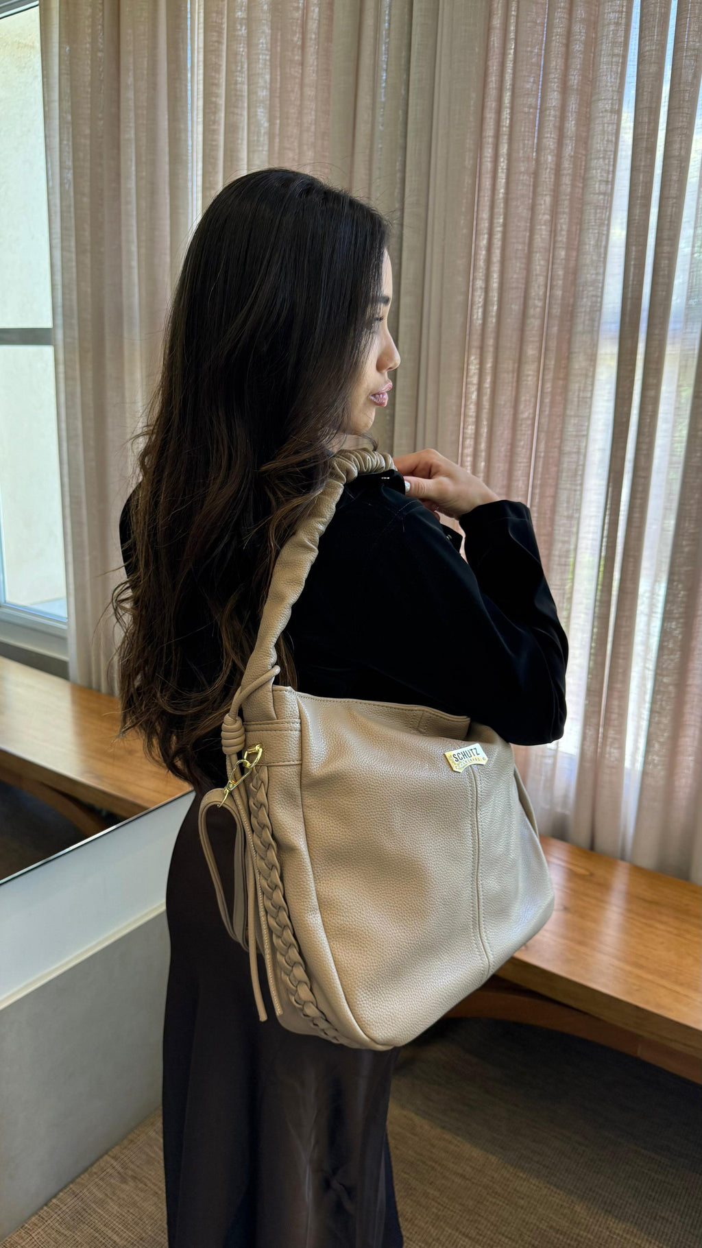 Bolsa Schutz linha importada