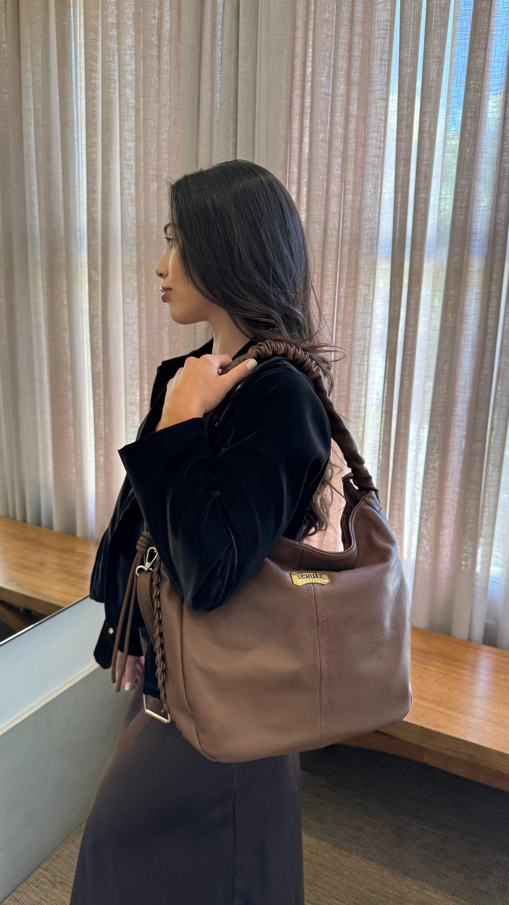 Bolsa Schutz linha importada