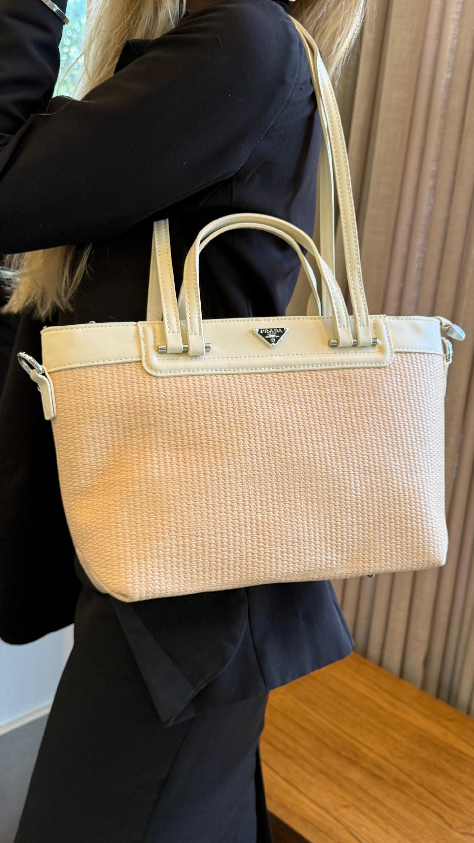 Bolsa Prada linha importada
