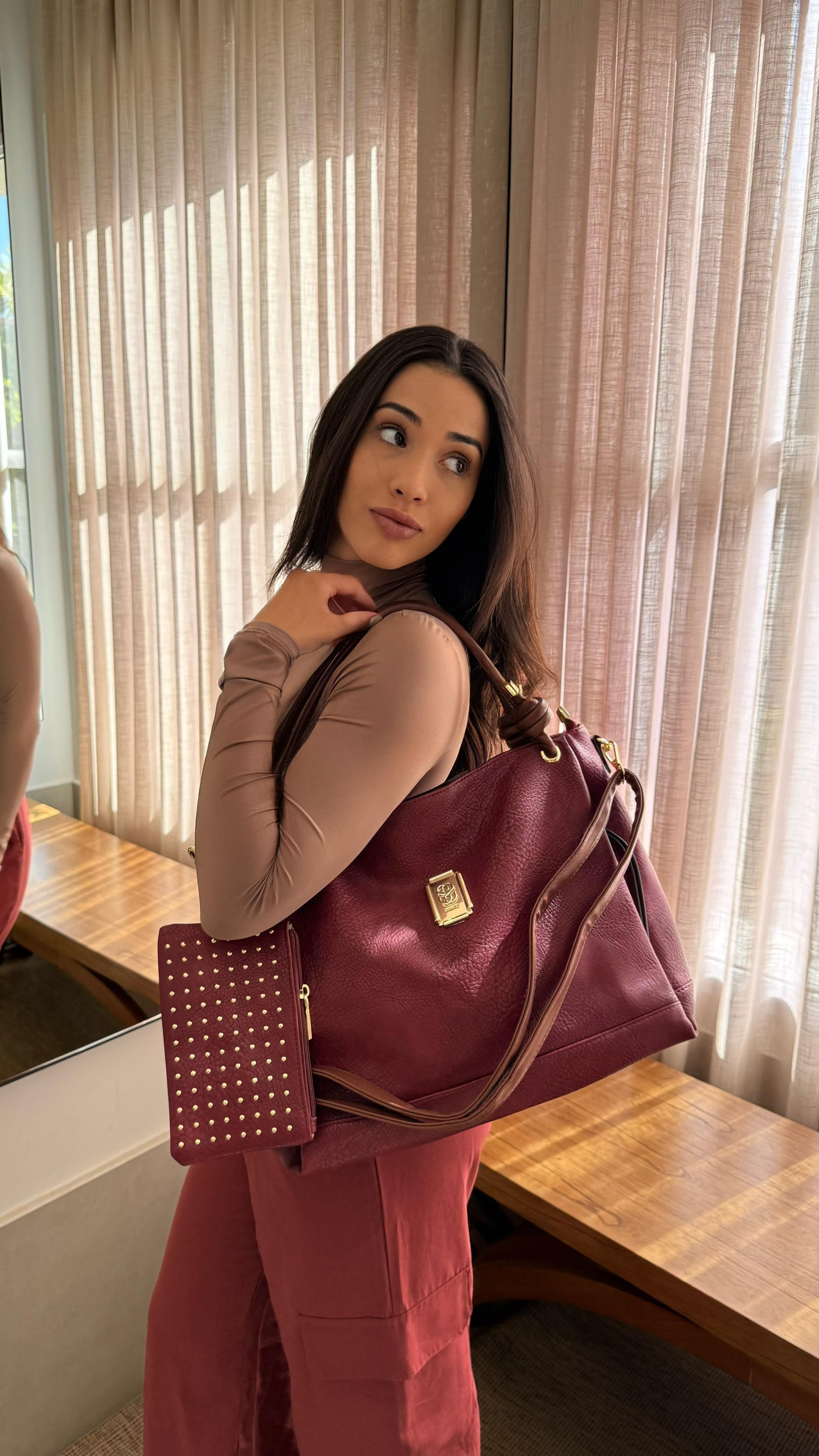 Bolsa Schutz linha importada