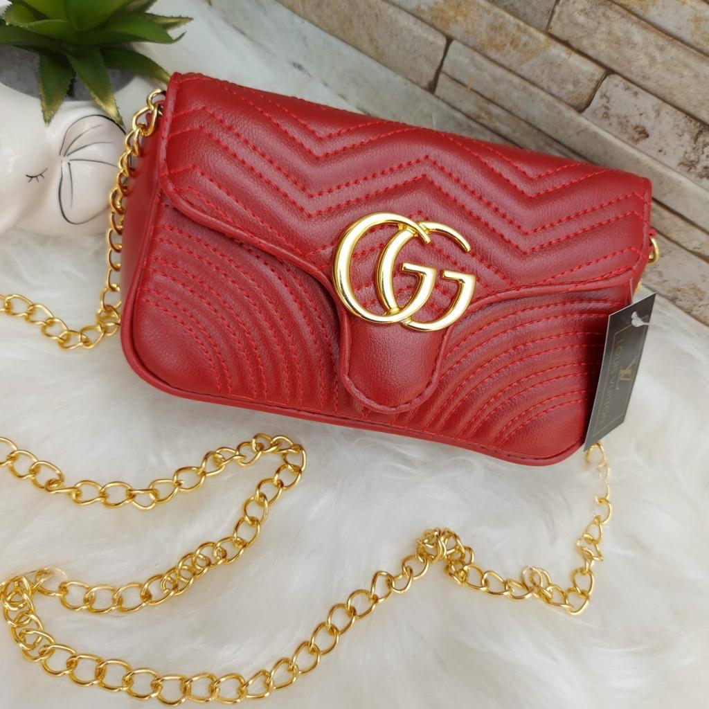 Bolsa Gucci marmont baby metais dourados