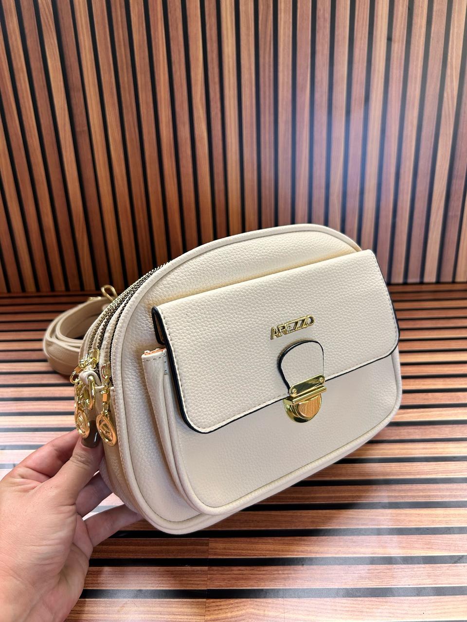 Bolsa Arezzo linha importada