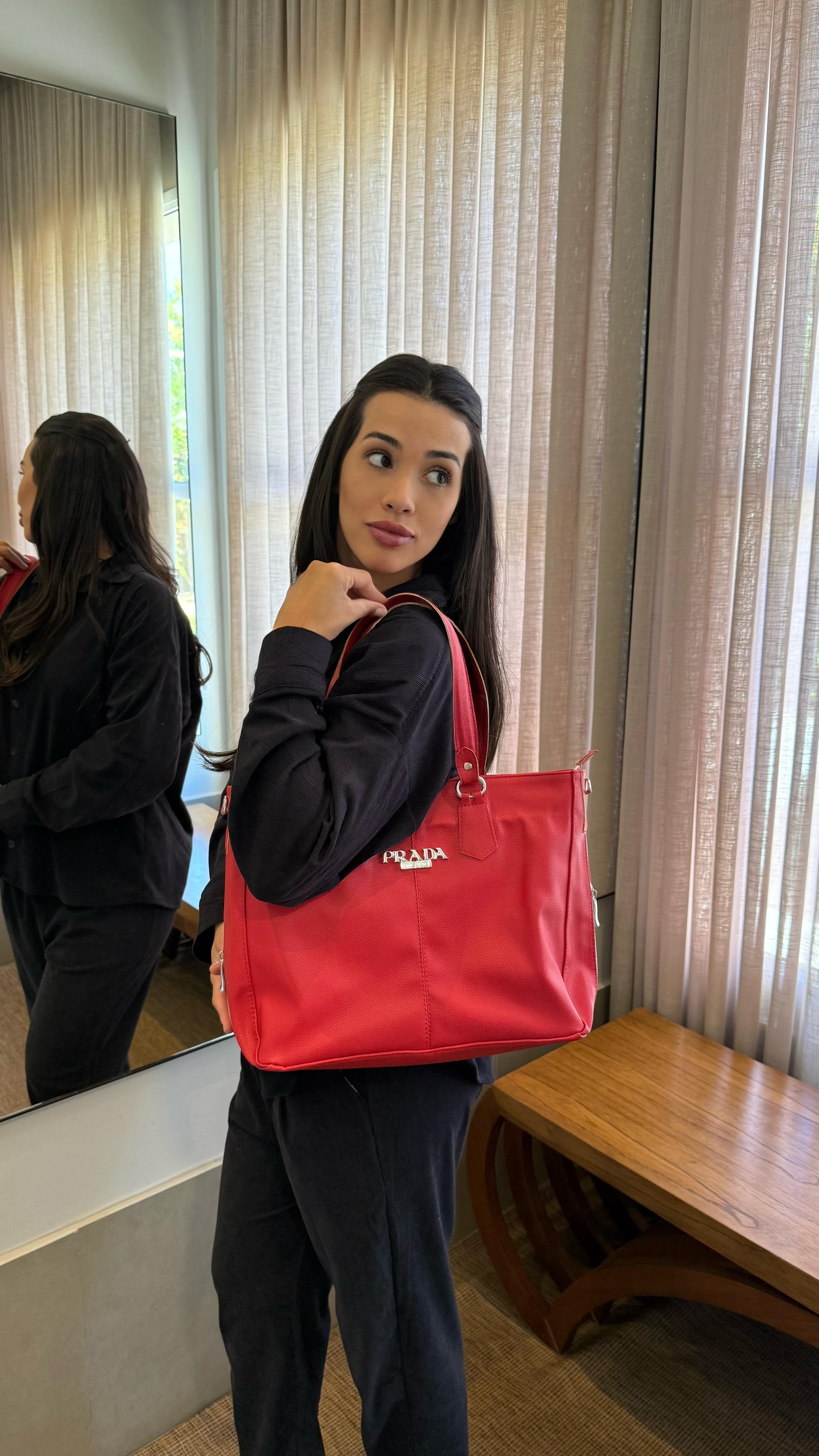 Bolsa Prada linha importada