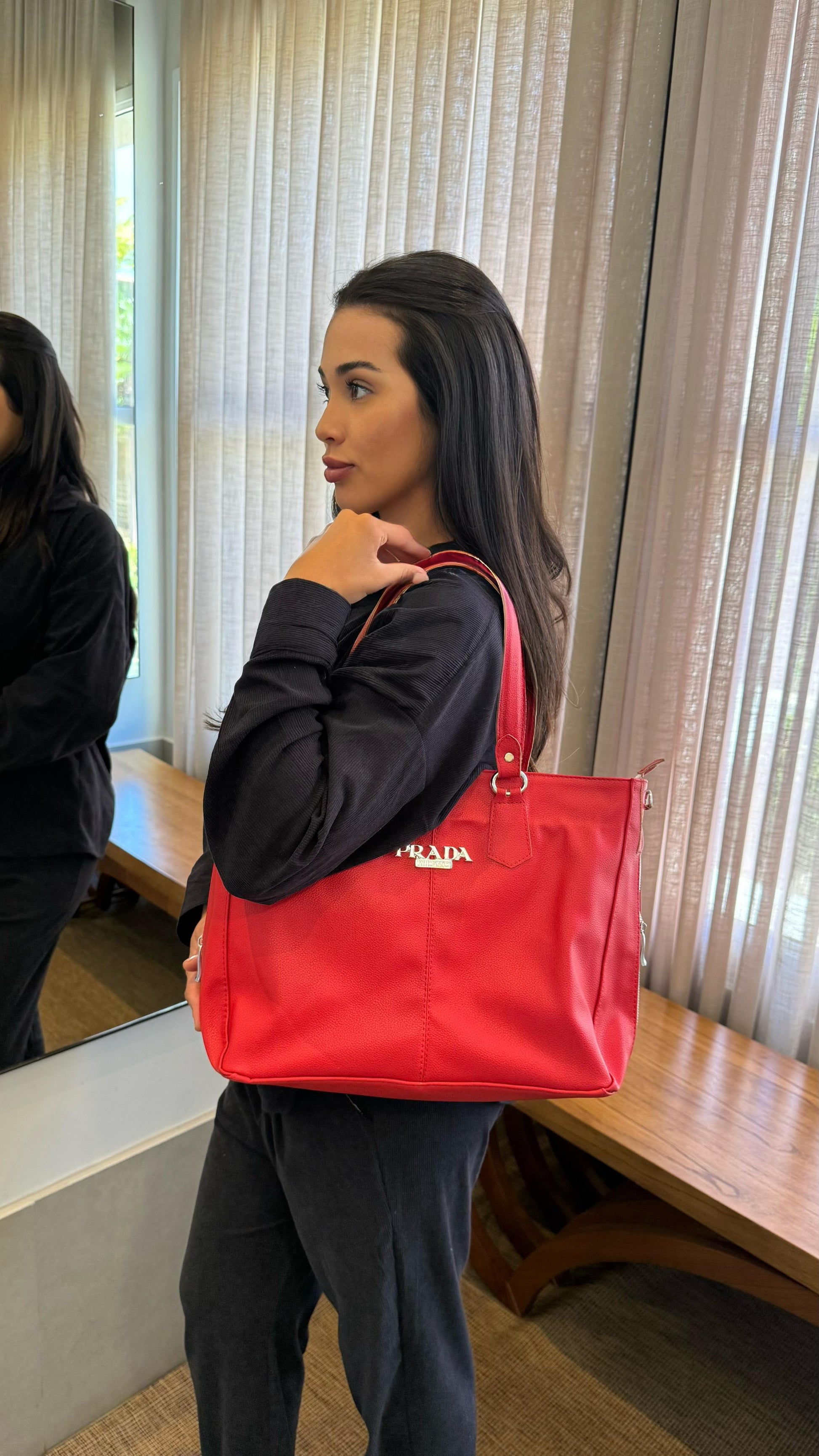 Bolsa Prada linha importada