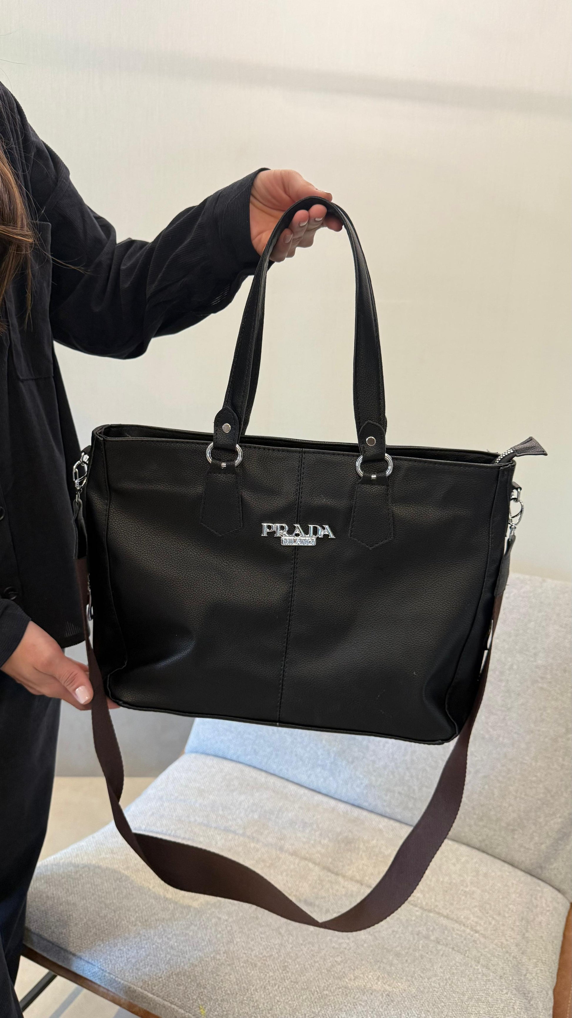 Bolsa Prada linha importada