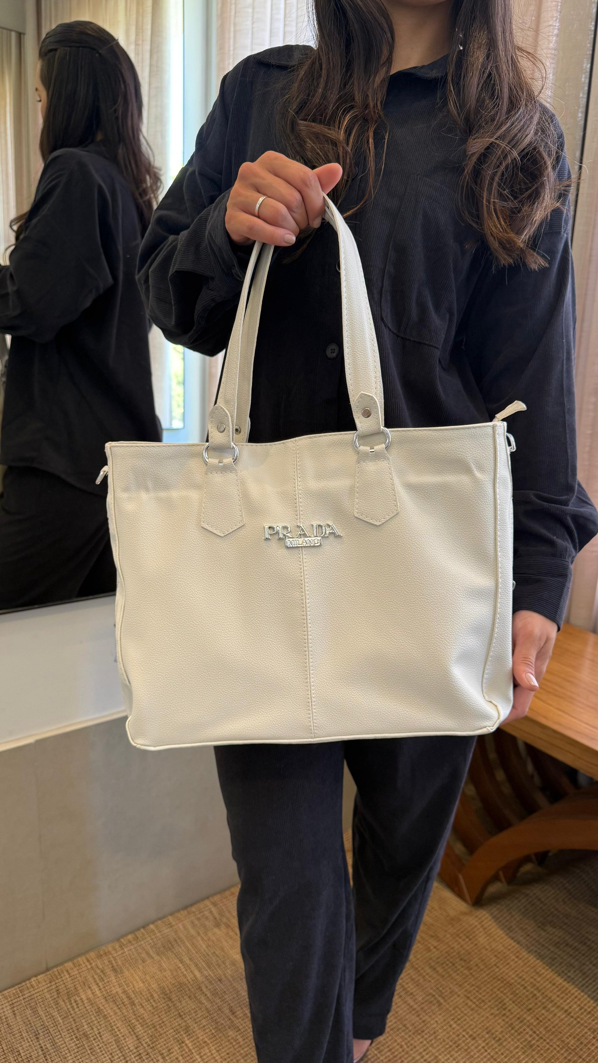 Bolsa Prada linha importada