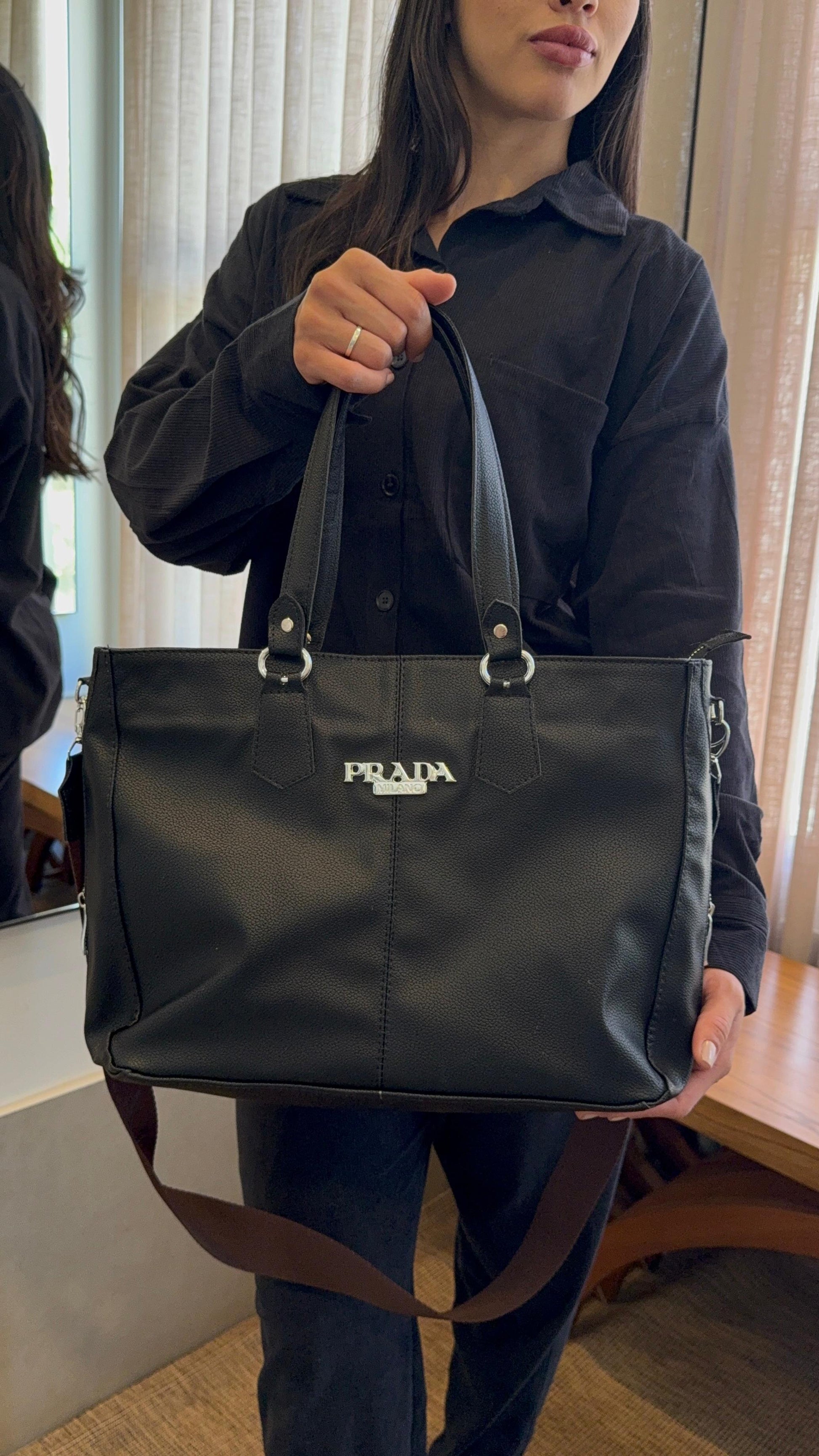 Bolsa Prada linha importada