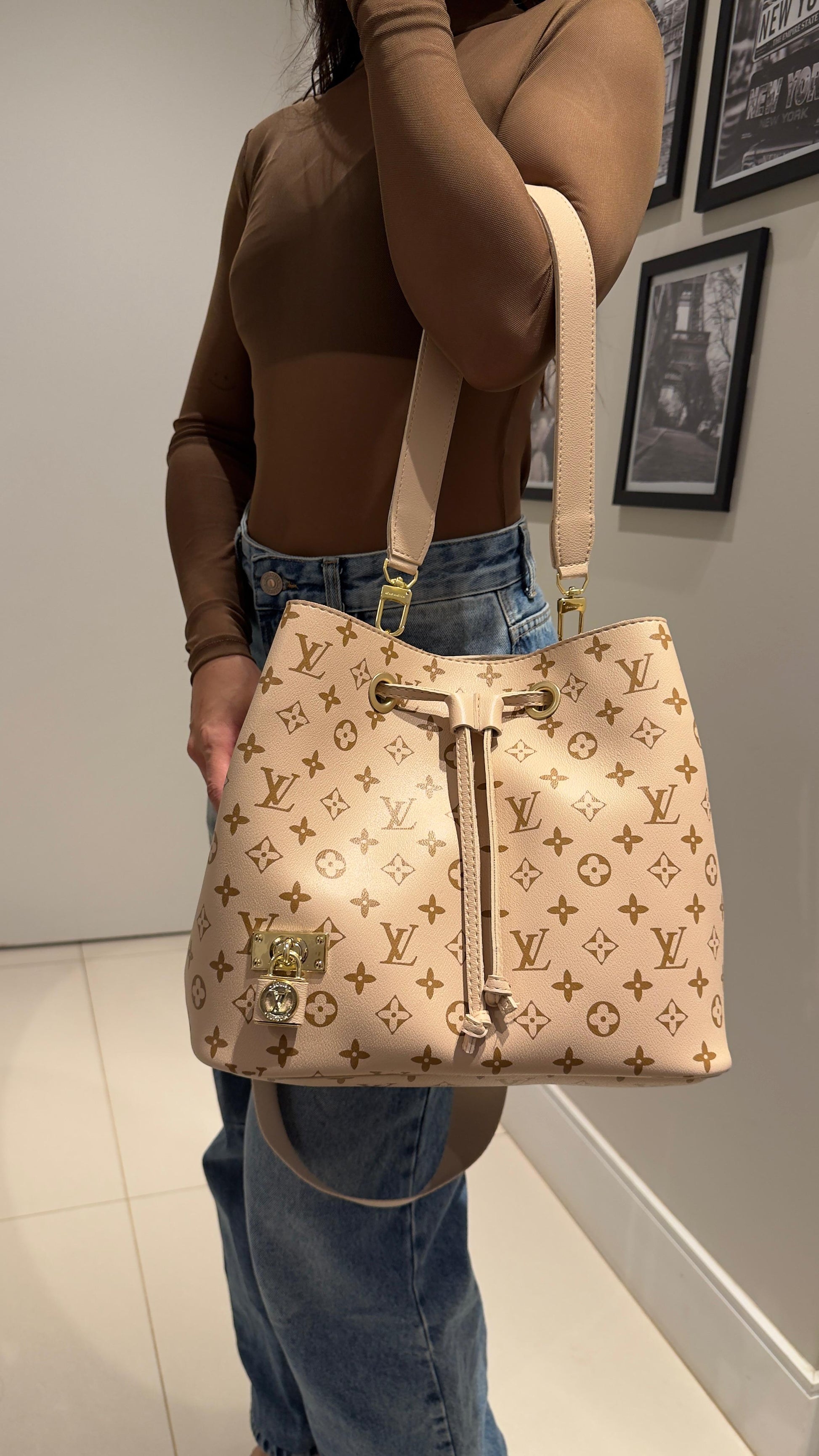 Bolsa saco Louis Vuitton