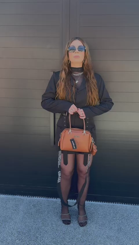 Bolsa Colcci com porta niquel